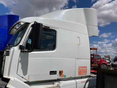 Volvo VNL Cab Assembly