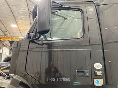 Volvo VNL Cab Assembly