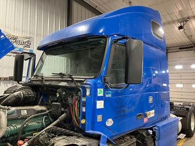 Volvo VNL Cab Assembly