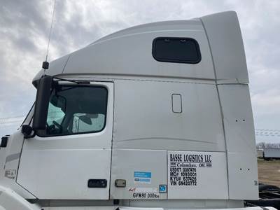 Volvo VNL Cab Assembly