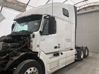 Volvo VNL Cab Assembly