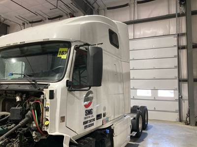 Volvo VNL Cab Assembly
