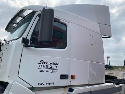 Volvo VNL Cab Assembly