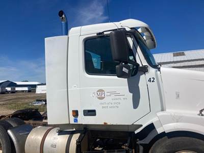 Volvo VNL Cab Assembly
