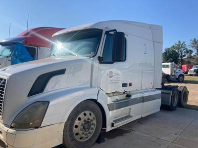 Volvo VNL Cab Assembly