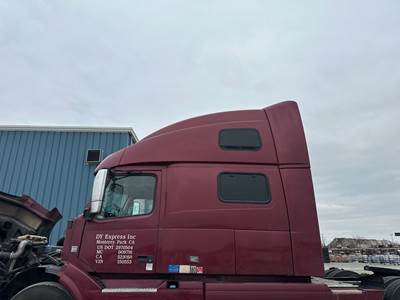 Volvo VNL Cab Assembly