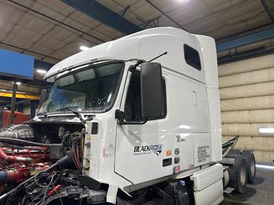 Volvo VNL Cab Assembly