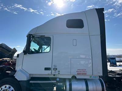 Volvo VNL Cab Assembly