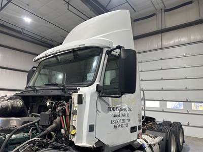Volvo VNL Cab Assembly