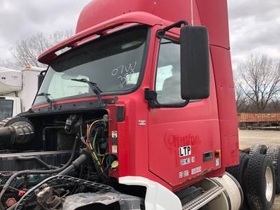 Volvo VNL Cab Assembly