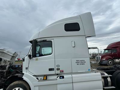 Volvo VNL Cab Assembly