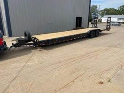 PJ B8-34 Enclosed Car Carrier Trailer