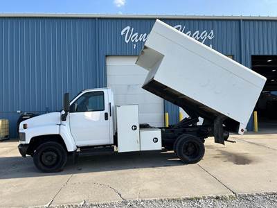 Chevrolet Kodiak C5500 Tandem Axle Chipper Truck - Gm, 330HP, 6 Speed Automatic