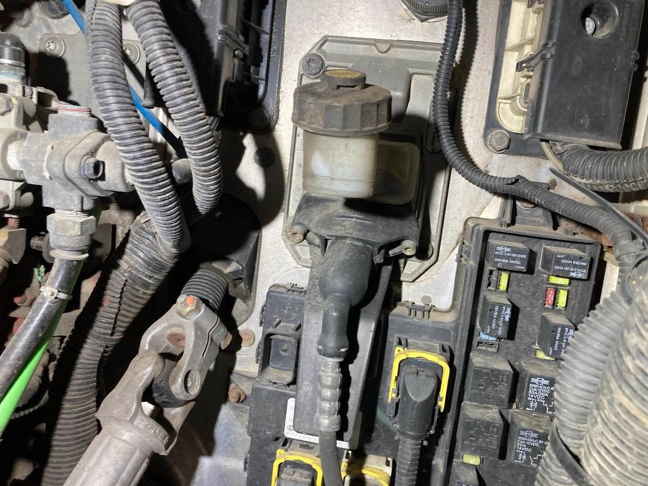 2013 Freightliner Cascadia Clutch Master Cylinder For Sale Sioux