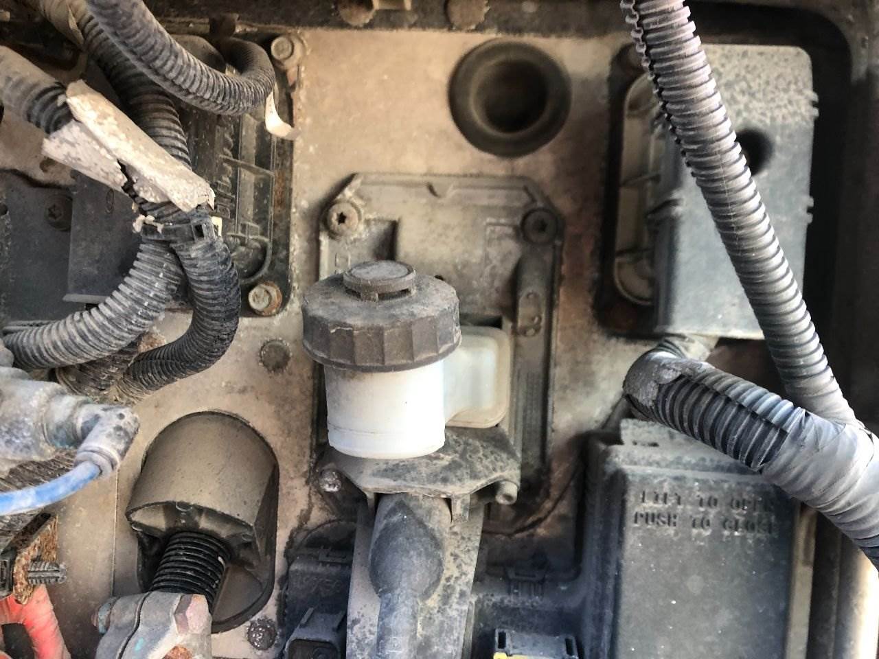 2016 Freightliner Cascadia Clutch Master Cylinder For Sale Kansas