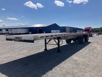 Reitnouer Big Bubba 45x102 Tandem Axle Aluminum Curtain Side Trailer - Air Ride, Spread Axle