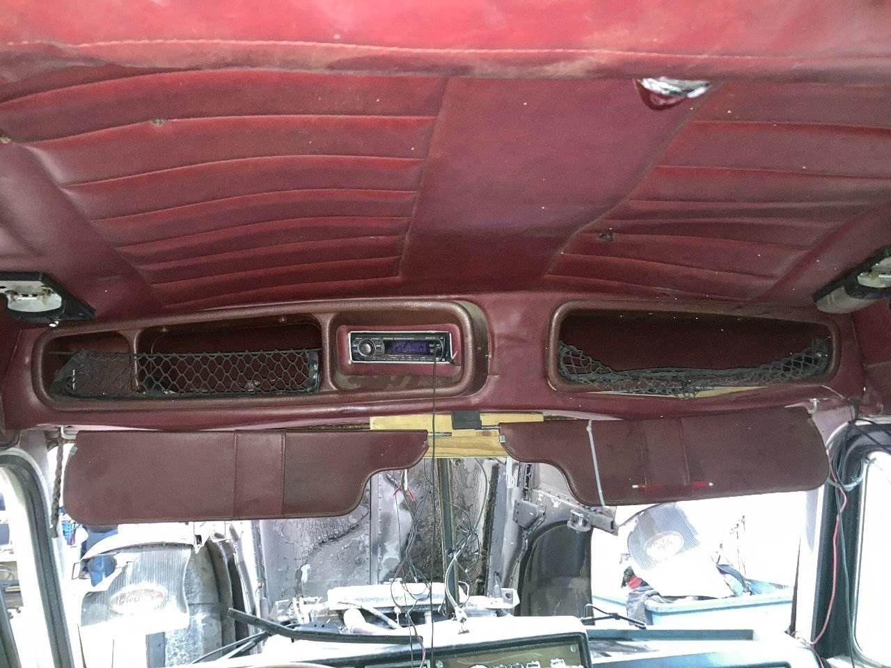 1998 Peterbilt 379 Console For Sale Winimac, IN 25390027