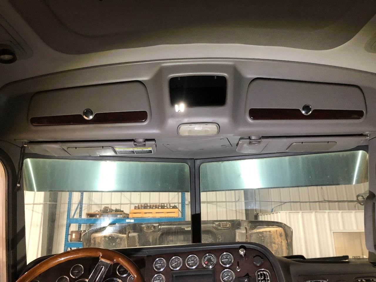 2012 Peterbilt 386 Console For Sale Sioux Falls, SD 25357500