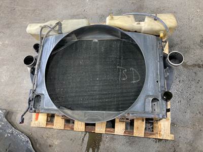 Ford L9513 Cooling Assembly
