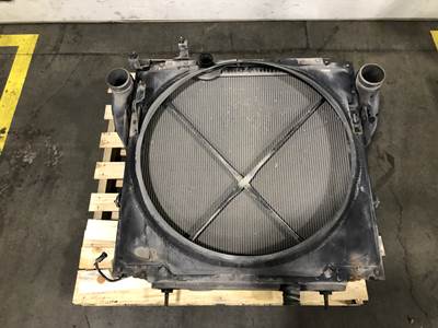 Kenworth T680 Cooling Assembly