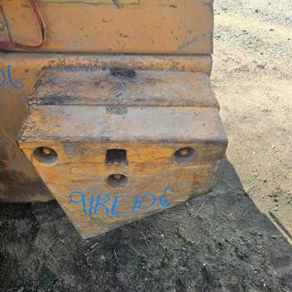 Case 621 Counterweight