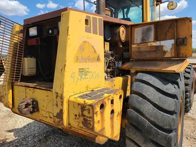 Case 821 Counterweight