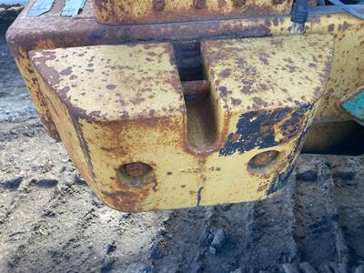 Caterpillar 930 Counterweight