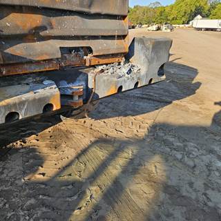 Caterpillar 938M Counterweight