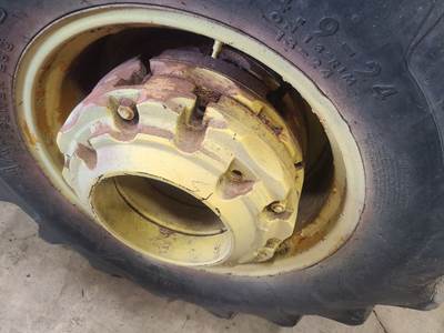 John Deere 300B Counterweight