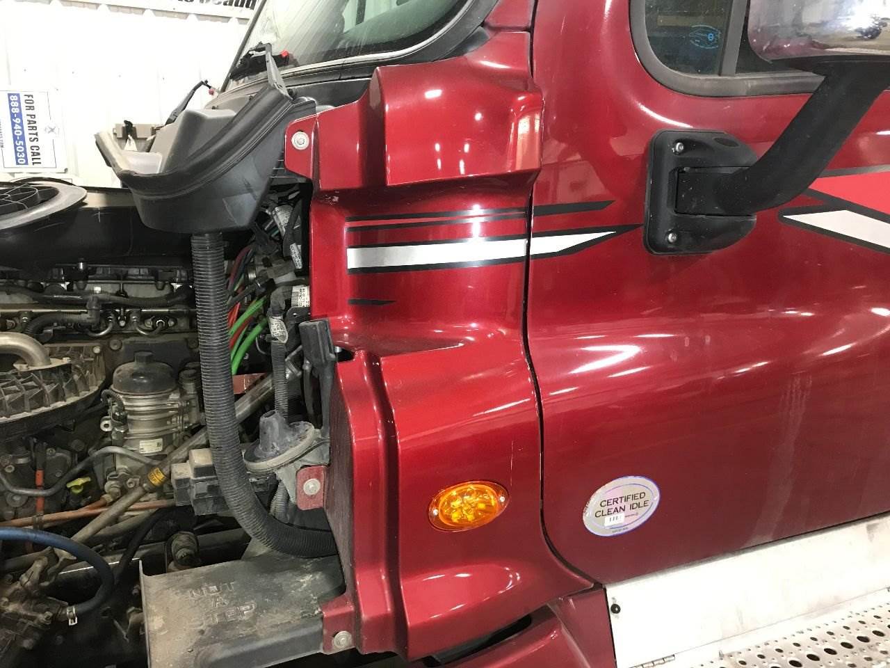 2017 Freightliner Cascadia Cowl For Sale Sioux Falls, SD 25530525