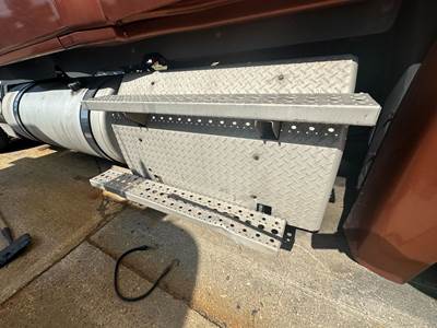 Cummins ISX DPF Cover for a Freightliner Cascadia