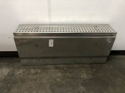 Cummins ISX15 DPF Cover for a International Lonestar