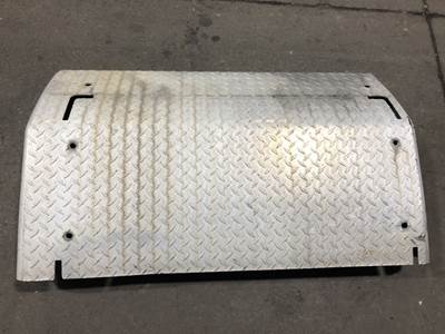 Detroit DD13 DPF Cover for a Freightliner Cascadia