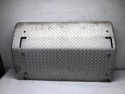 Detroit DD15 DPF Cover for a Freightliner Cascadia
