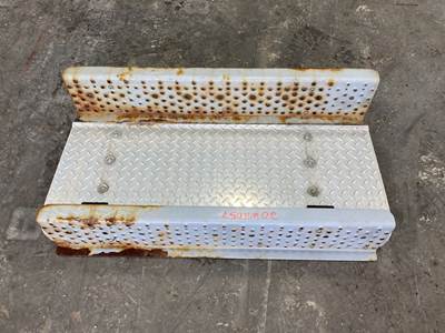 Detroit DD5 DPF Cover for a Freightliner M2 106