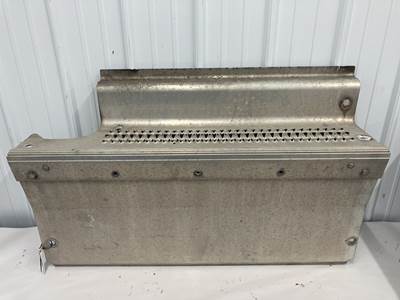 Paccar MX-13 DPF Cover for a Peterbilt 579