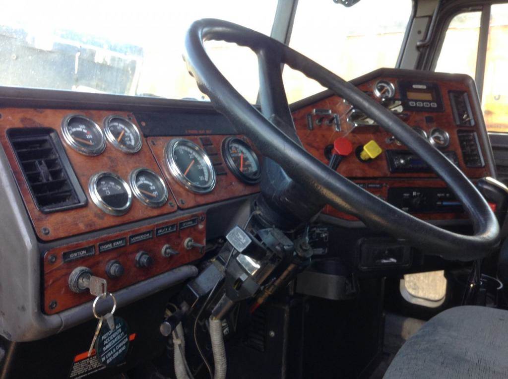2000 Freightliner Classic Xl Dash Assembly For Sale