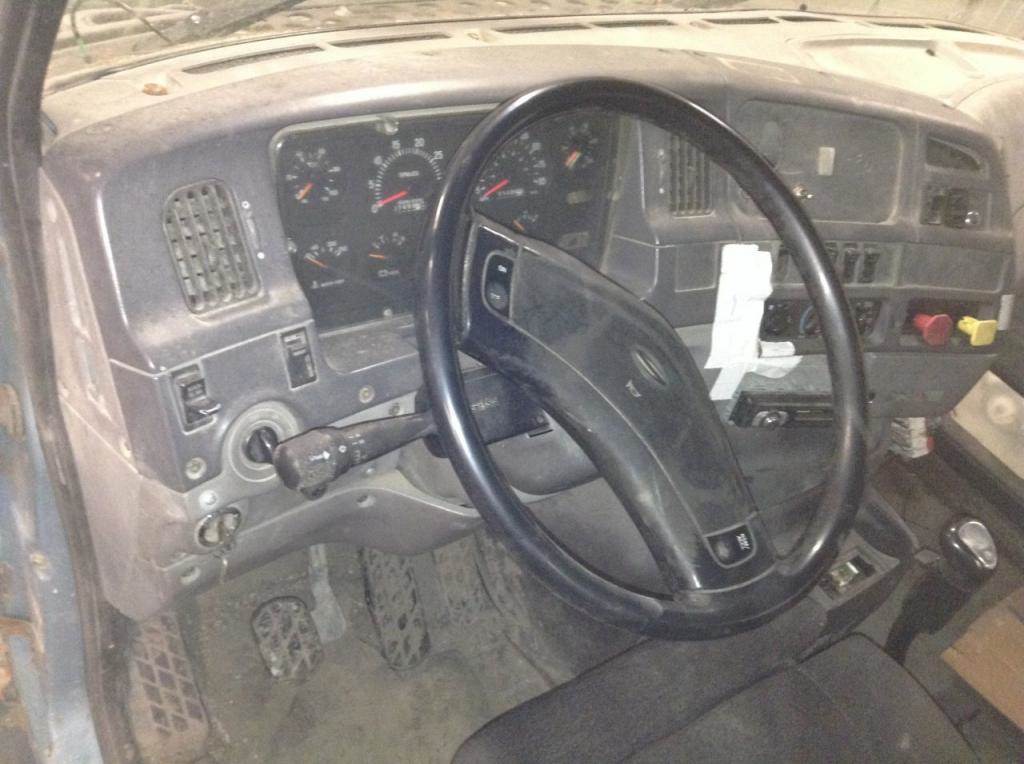 2000 Sterling A9513 Dash Assembly For Sale Spencer, IA 24710188
