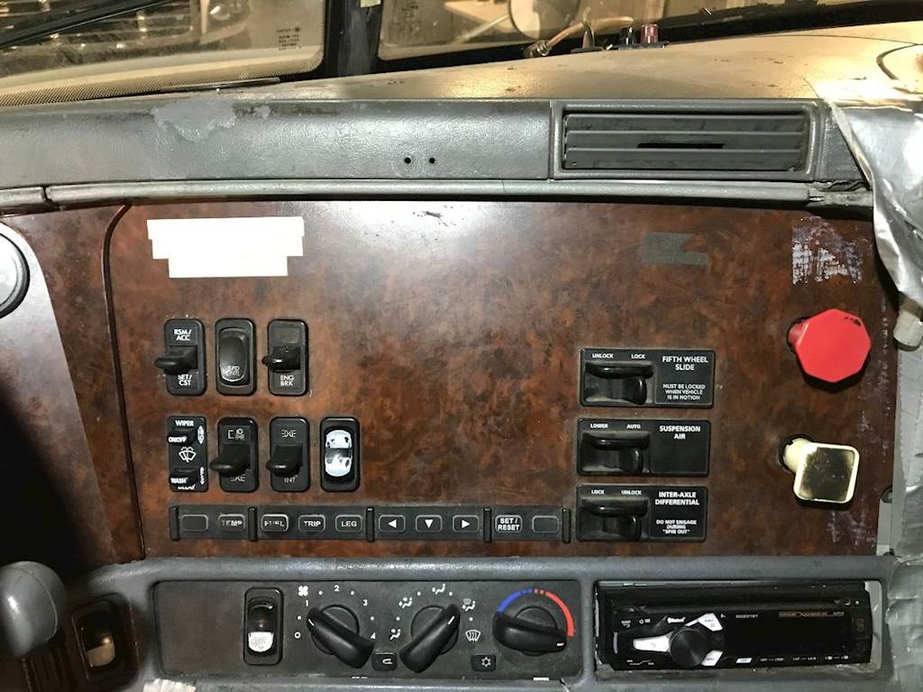 2003 Freightliner Century Class 120 Dash Panel for a Freightliner C120