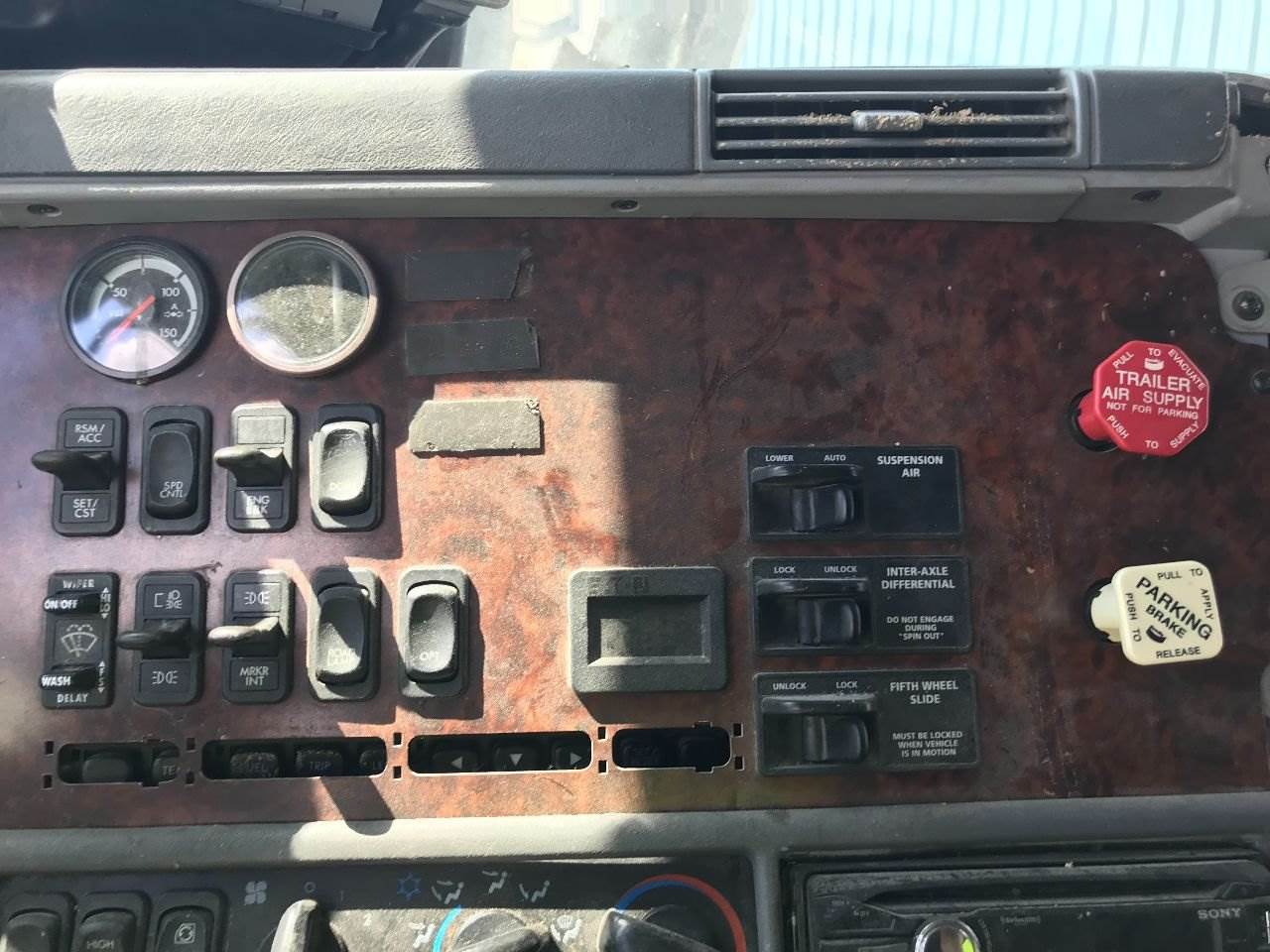 1999 Freightliner Century Class 120 Dash Panel for a Freightliner C120