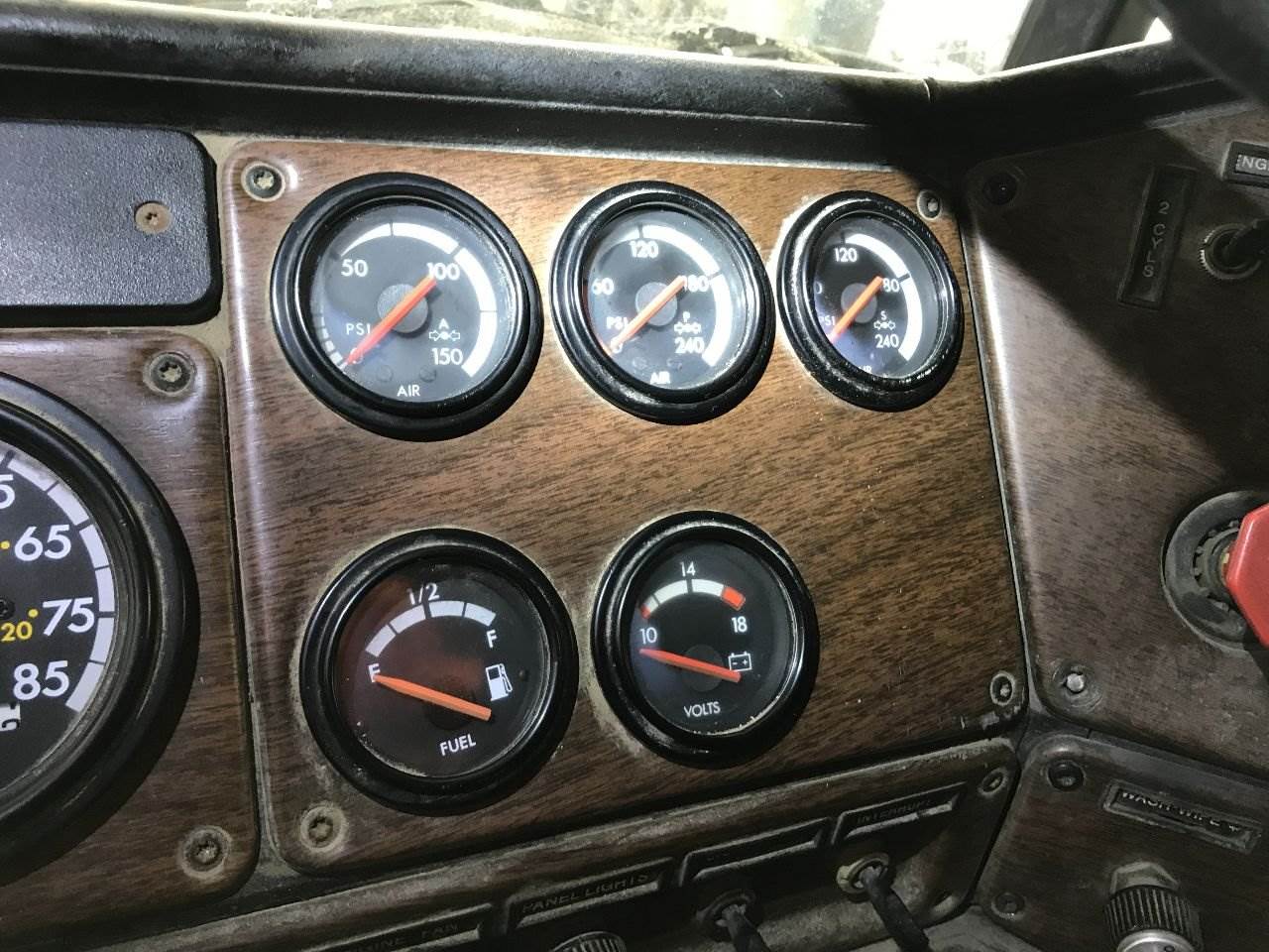 1992 Freightliner FLD120 Dash Panel For Sale Council Bluffs, IA