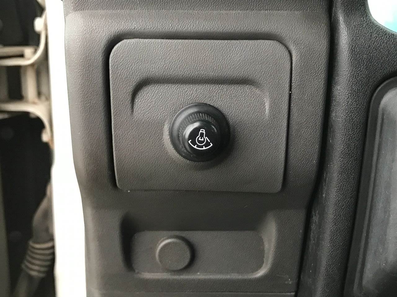 2001 Isuzu NPR Dash Panel For Sale Council Bluffs, IA 25199917