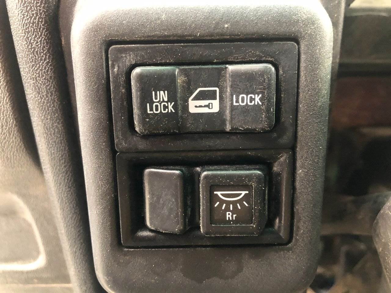 2001 Isuzu NPR Dash Panel For Sale Council Bluffs, IA 25321282