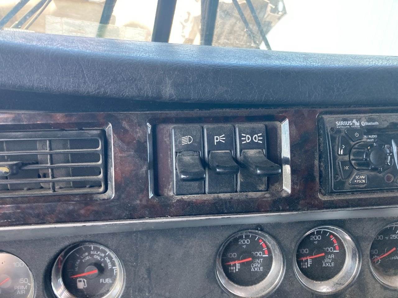 2014 Kenworth T660 Dash Panel For Sale Kansas City, MO 25193973