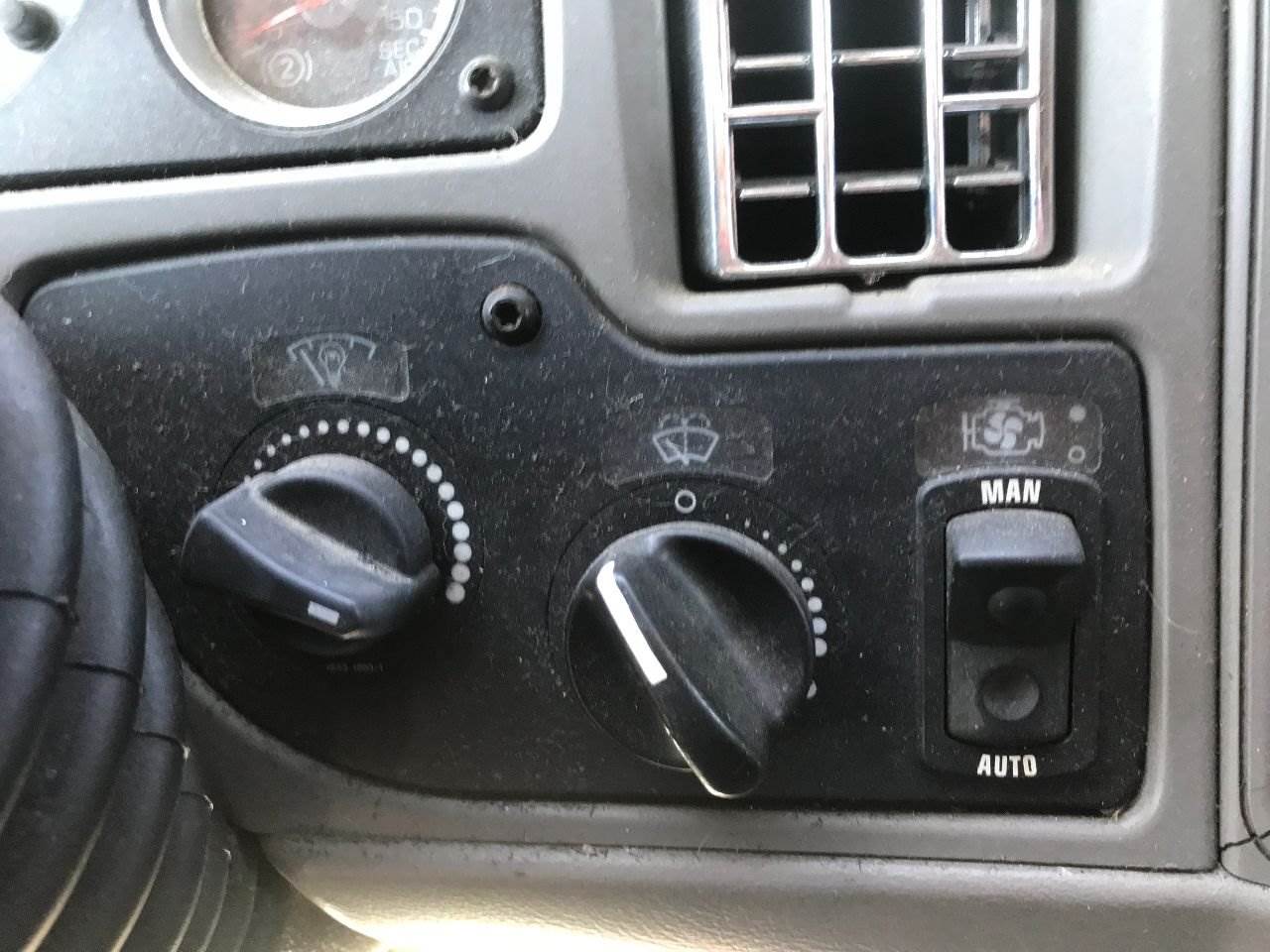 2012 Kenworth T700 Dash Panel For Sale | Des Moines, IA | 25637592