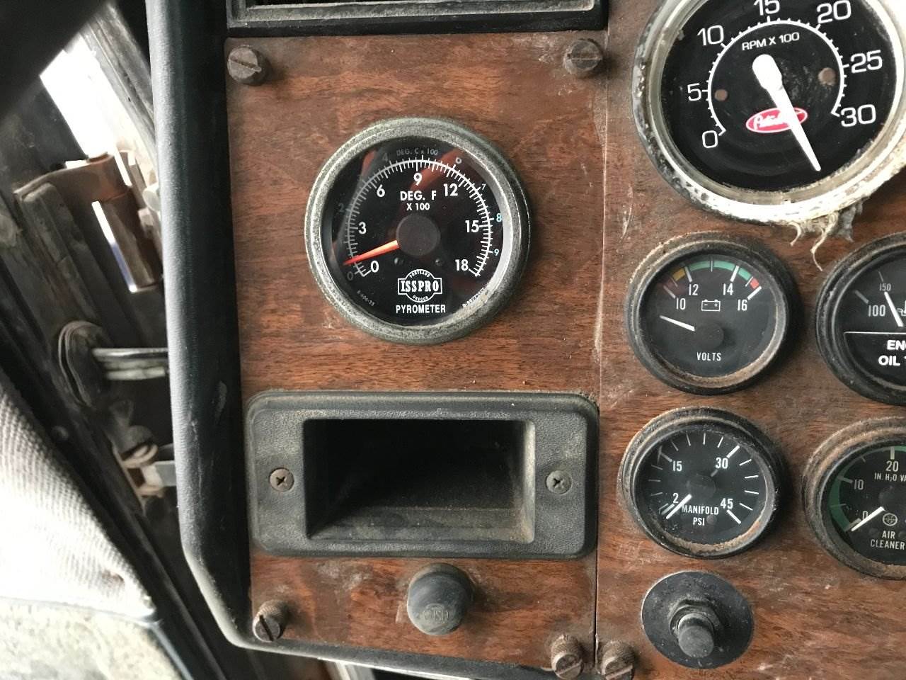 1990 Peterbilt 379 Dash Panel For Sale Council Bluffs, IA 25355416