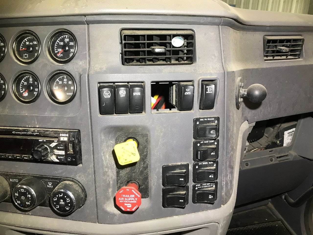2016 Peterbilt 579 Dash Panel For Sale Sioux Falls, SD
