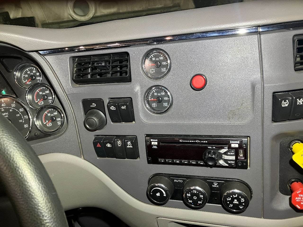 2017 Peterbilt 579 Dash Panel For Sale Sioux Falls, SD 25564509