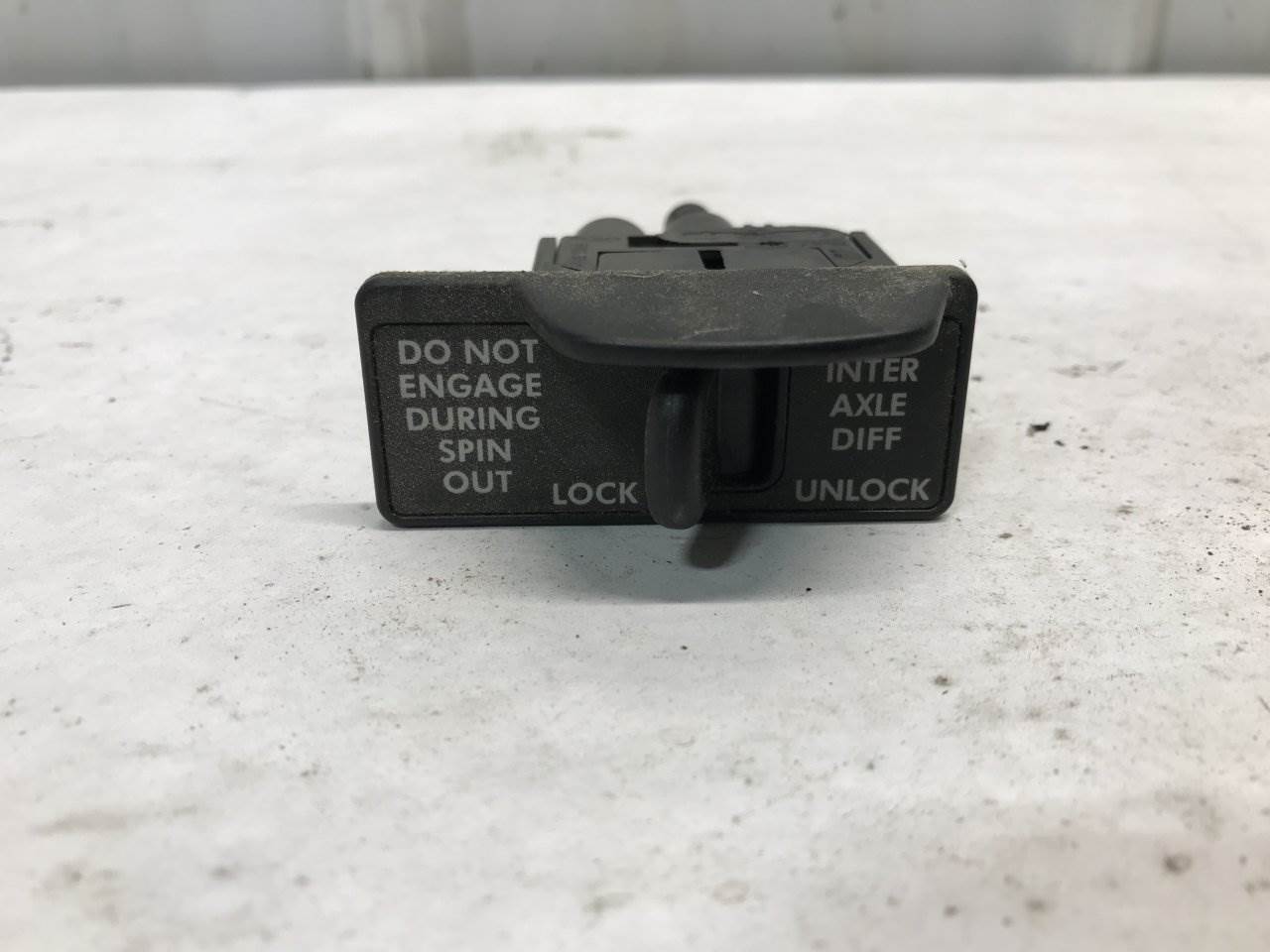 2016 Freightliner Cascadia Dashboard Switch For Sale Sioux Falls, SD