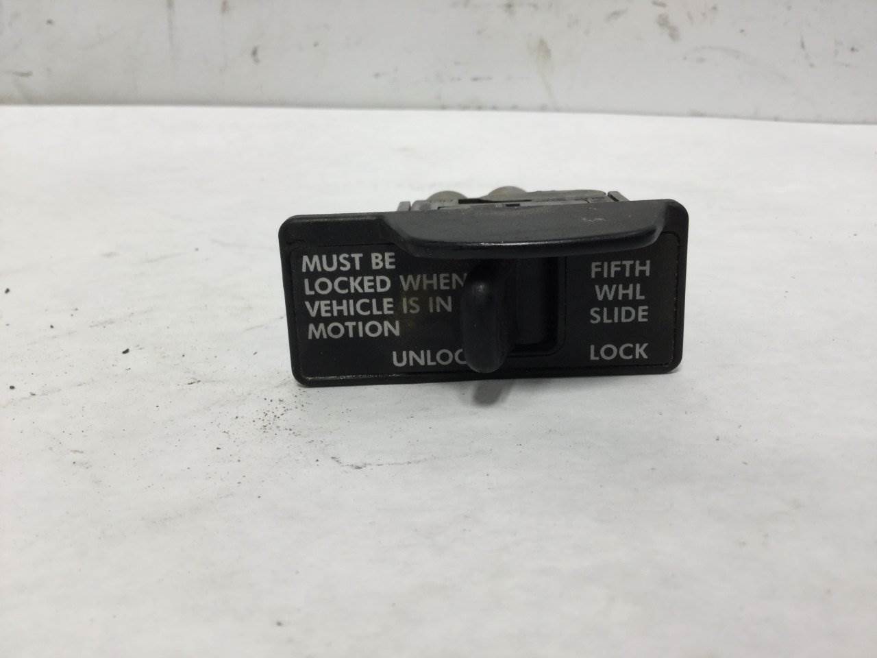 2015 Freightliner Cascadia Dashboard Switch For Sale Sioux Falls, SD